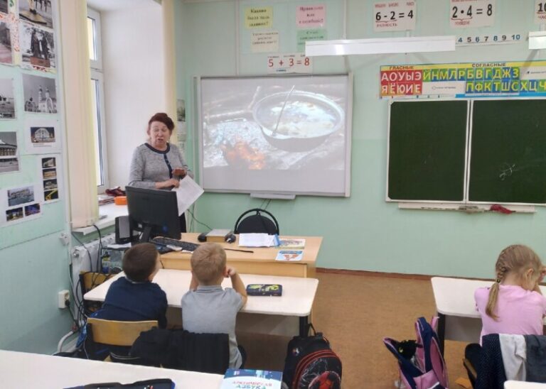 Краеведческий час «Поморская славная сторона» в Заостровской детской библиотеке Приморского района