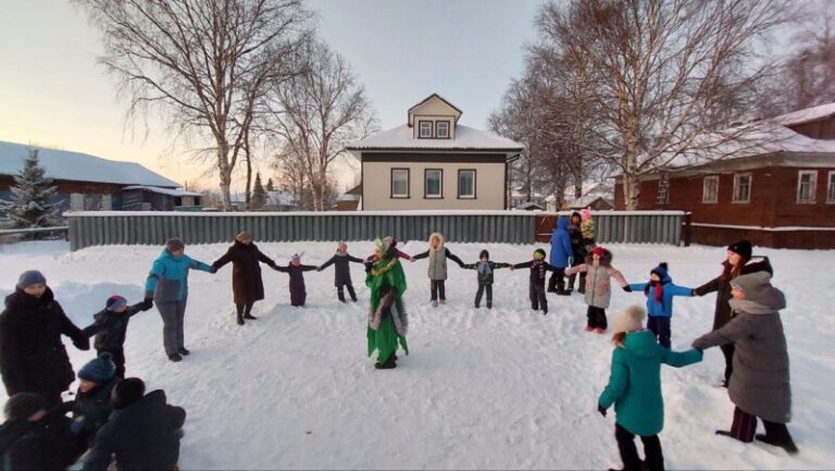Развлекательная программа «Новогодний хоровод» в Пустошинской библиотеке Приморского района