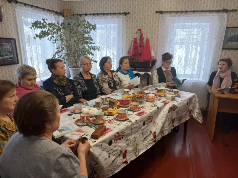 Творческая встреча «Возьми поэта в собеседники» в Пустошинской библиотеке Приморского района