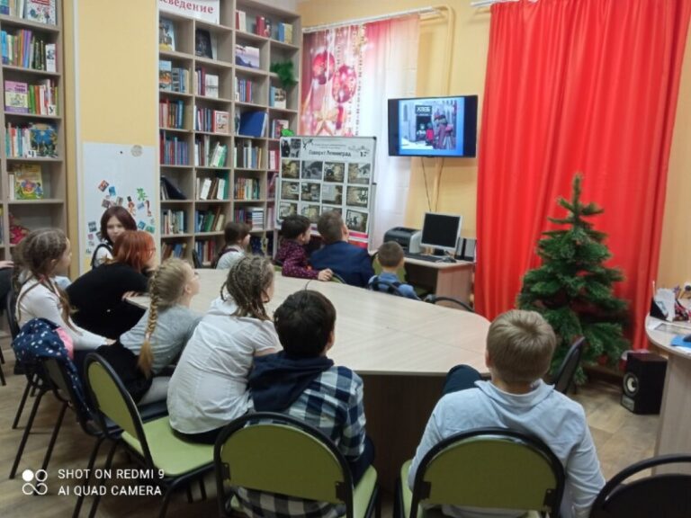 Литературный коллаж «Музы блокадного Ленинграда» в Васьковской библиотеке Приморского района