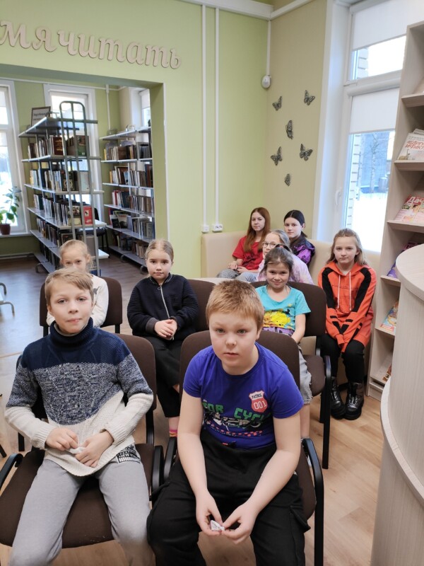 Патриотические чтения «Слава тебе, СОЛДАТ!» в Лайдокской библиотеке Приморского района