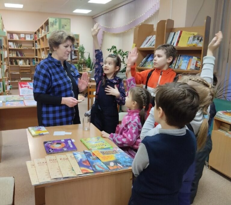 Занимательный час открытий «От догадки до истины» в Талажской библиотеке Приморского района