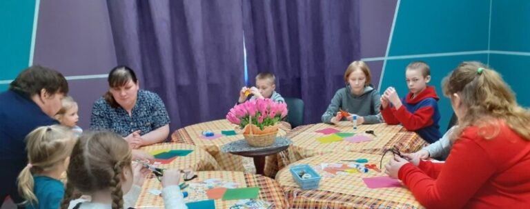 День семейного отдыха «Весенняя капель» в Вознесенской библиотеке Приморского района