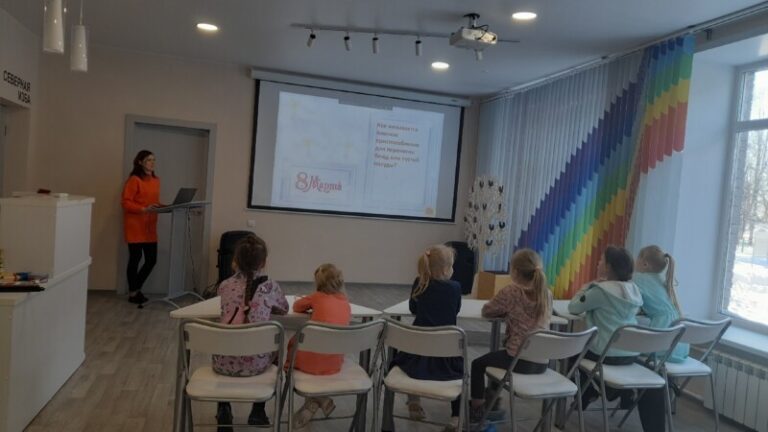 Литературный калейдоскоп «Зажжём по-весеннему» в Центральной детской библиотеке Приморского района