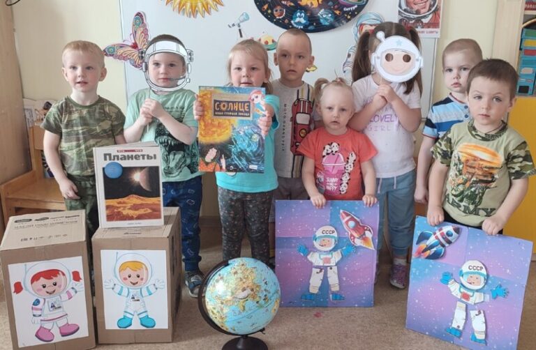 День космонавтики в Коскогорской библиотеке Приморского района