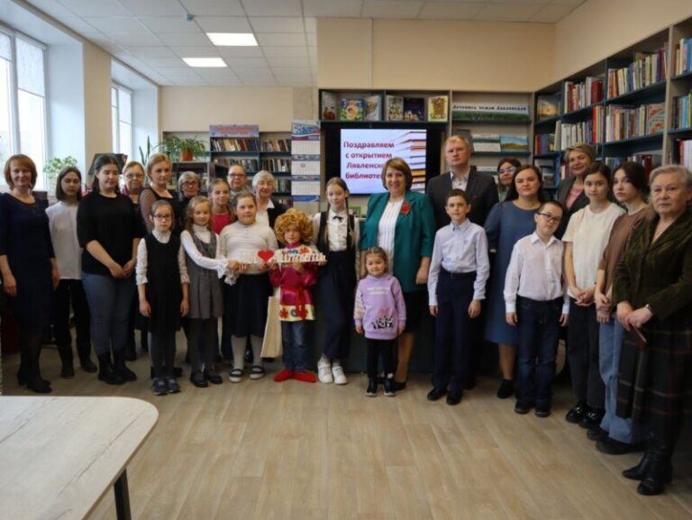 В Приморском районе открылась ещё одна обновлённая библиотека