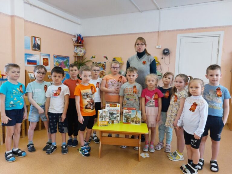 Международная акция «Читаем детям о войне» в Луговской библиотеке Приморского района