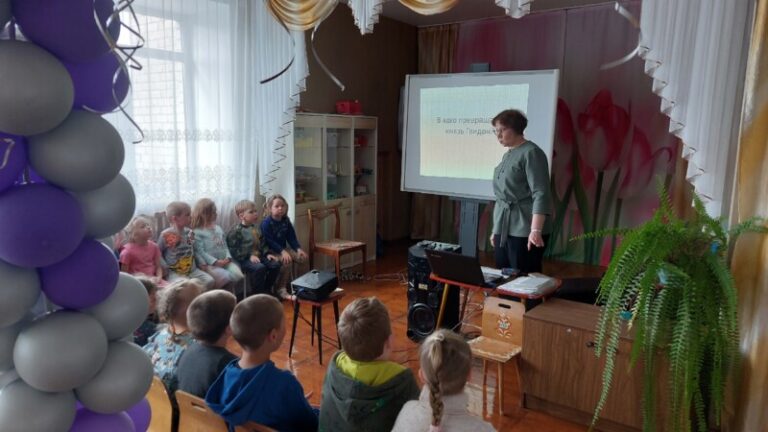 Игра – викторина «Что за прелесть эти сказки» в Рикасихинской библиотеке Приморского района