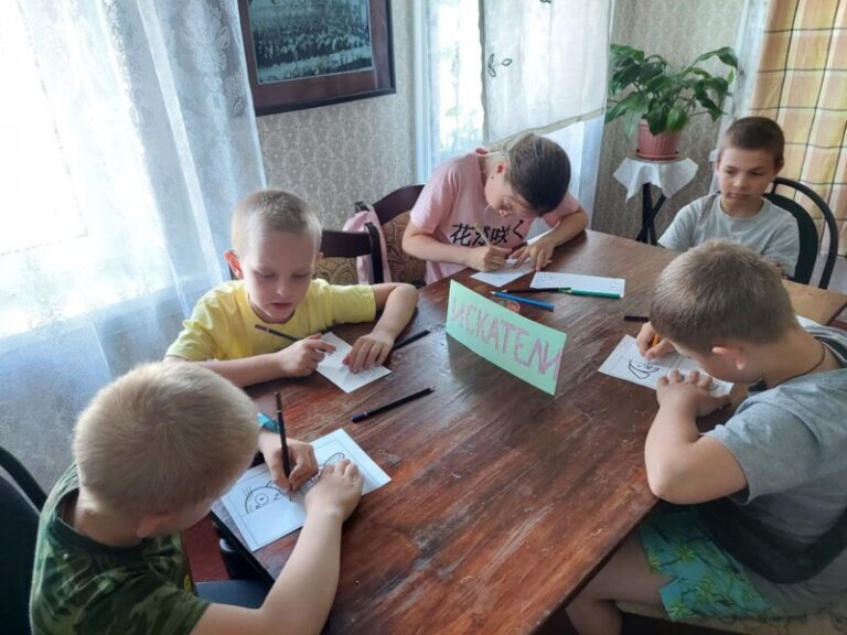 Книгоралли «Про всё на свете, что знают дети» в Пустошинской библиотеке Приморского района