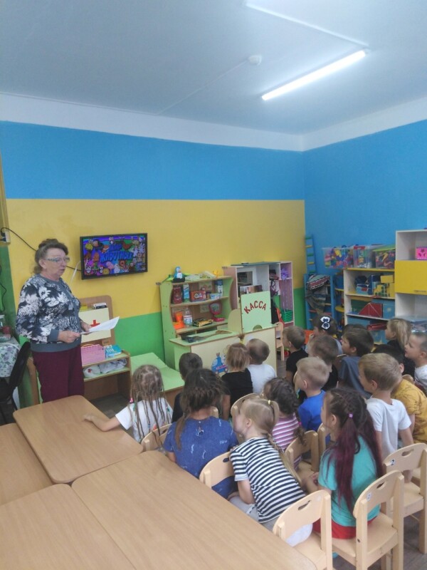Экологическое путешествие «В мире животных» в Заостровской детской библиотеке Приморского района