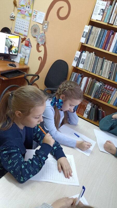 Игра «Денежный поток» в Лисестровской библиотеке Приморского района