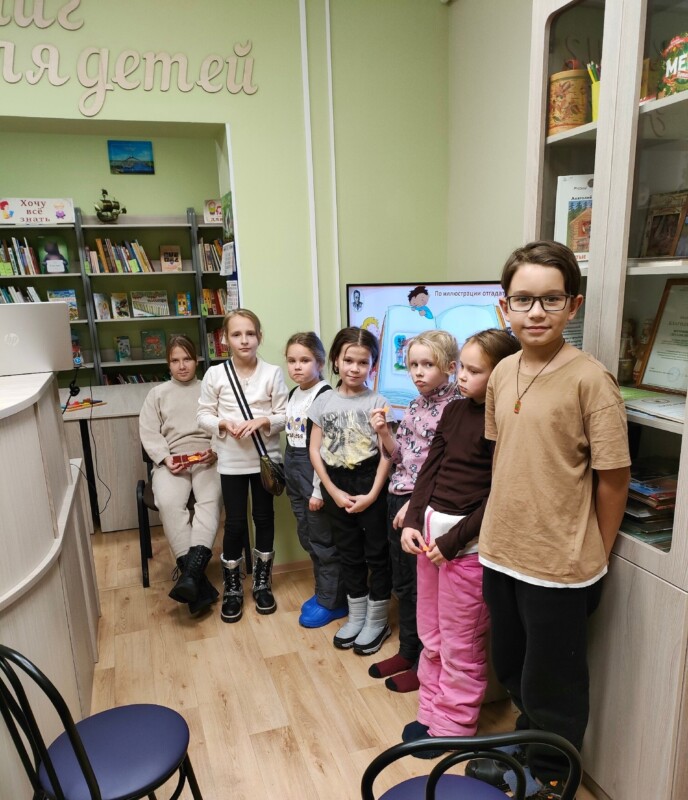 Час громкого чтения «Все читают Маршака» в Лайдокской библиотеке Приморского района