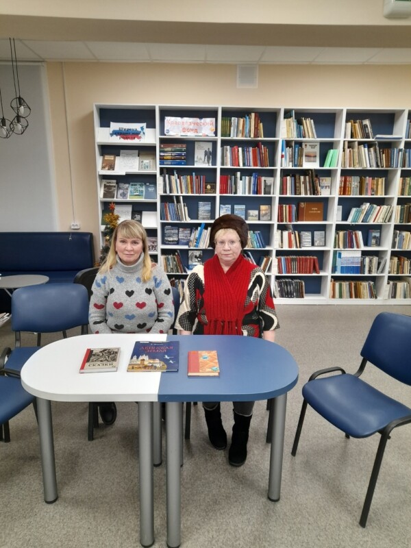 Акция «День с писателем» в Рикасихинской библиотеке Приморского района
