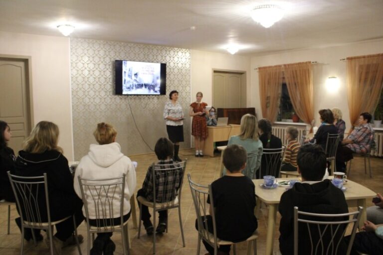 Всероссийская акция памяти «Блокадный хлеб» в Центральной библиотеке Приморского округа