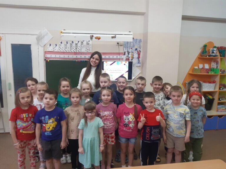 Познавательный час «Путешествие в библиотеку» в Рикасихинской детской библиотеке Приморского округа