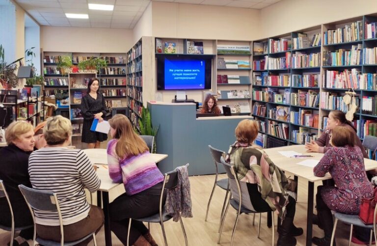 Интеллектуальный квиз «Игра в кино» в Лявленской библиотеке Приморского округа