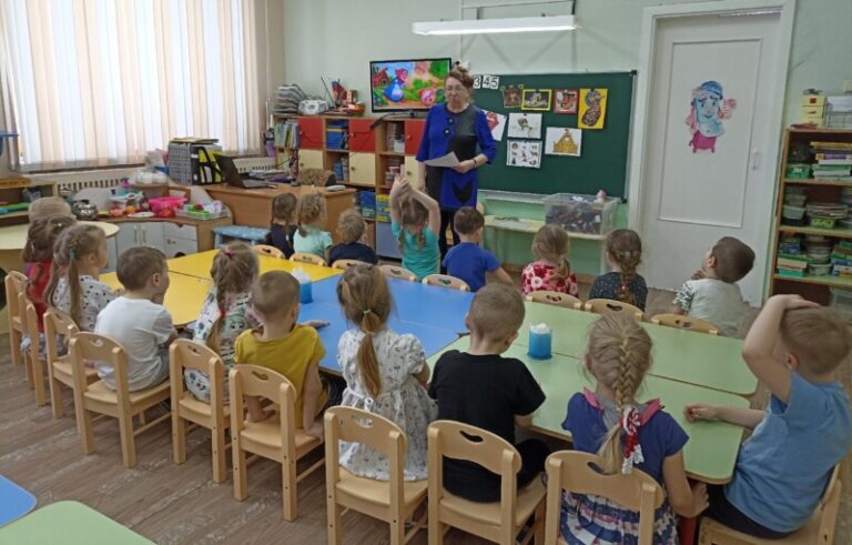 Викторина «Путешествие по сказкам» в Заостровской детской библиотеке Приморского округа