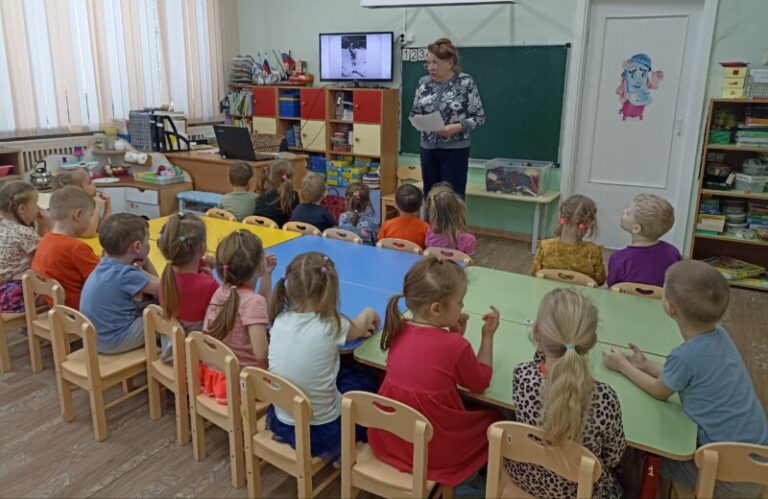 Громкие чтения «Стихотворения Агнии Барто» в Заостровской детской библиотеке Приморского округа