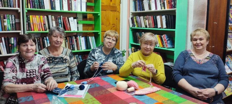 Интерактивна игра «Щи да каша-пища наша» в Бобровской библиотеке Приморского округа