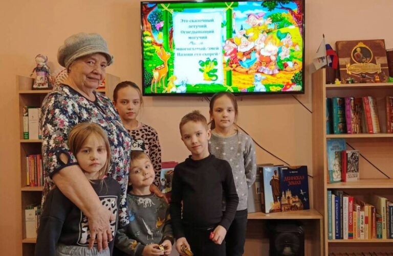 Интерактивная загадочная викторина «Герои детских книжек» в Луговской библиотеке Приморского округа