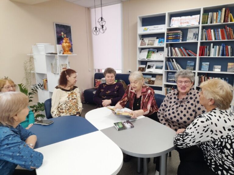Беседа «Весеннее настроение» в Рикасихинской библиотеке Приморского округа