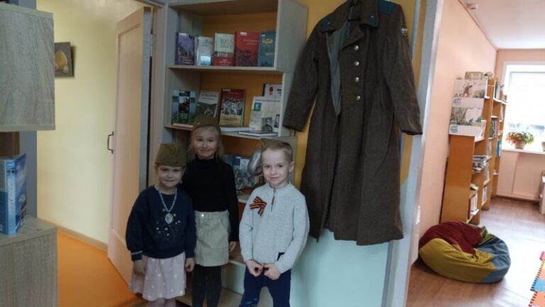 Библиосалон «Память минувших дней» в Лисестровской библиотеке Приморского округа